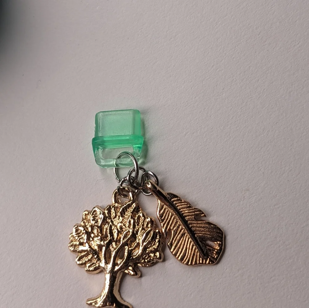 Dust Plug Charm Kindle and charging port USB-C USBc Tree and Leaf/Feather kindle